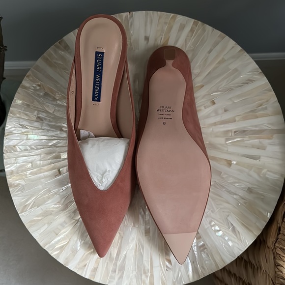 Stuart Weitzman Suede Low Heels in Blush - NWT! - Picture 3 of 3